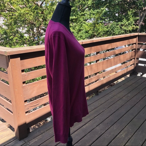 EUC Burgundy / Red Plum Knit V-Neck Old Navy Sweater - Picture 3 of 9